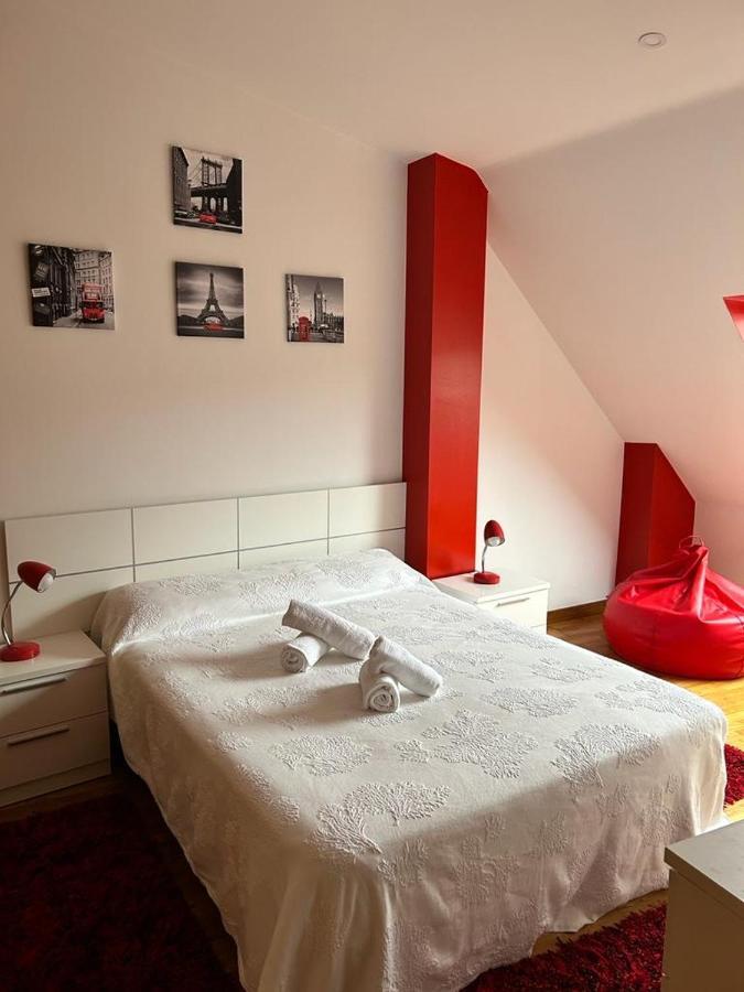 Acogedor Apartamento Atico En El Centro De O Porriño Exterior foto